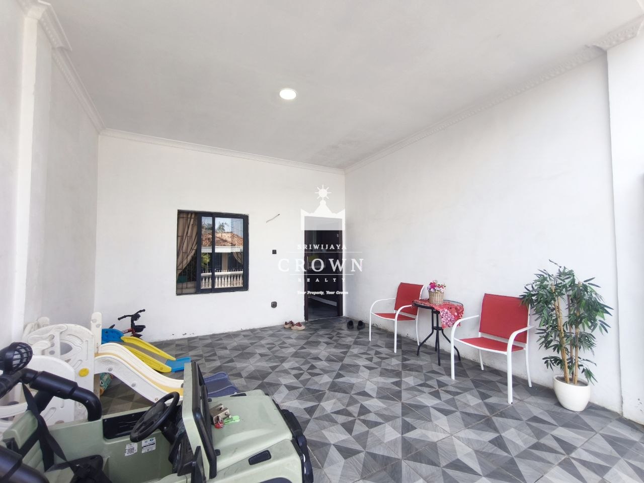 Dijual rumah dan kosan di Jalan Sentosa, Plaju, Seberang Ulu II, Kota Palembang